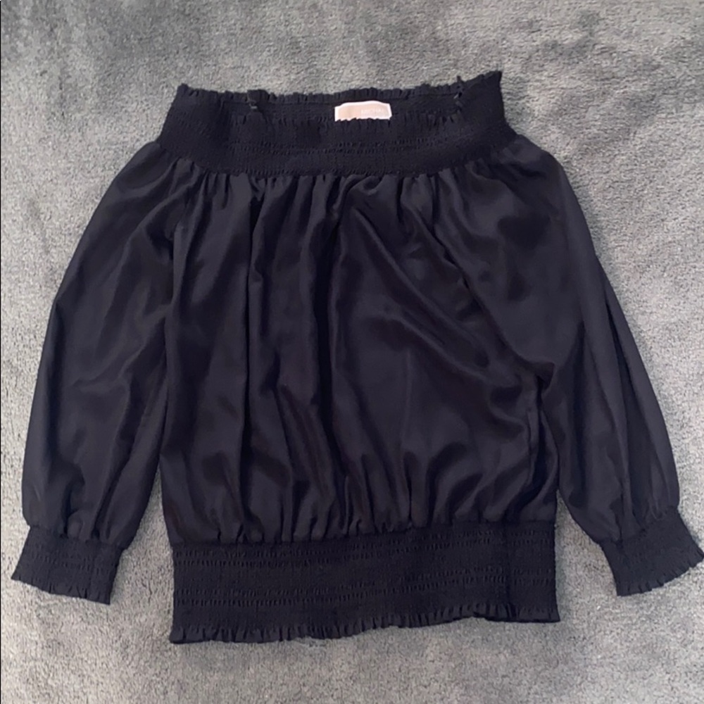 Black shirt